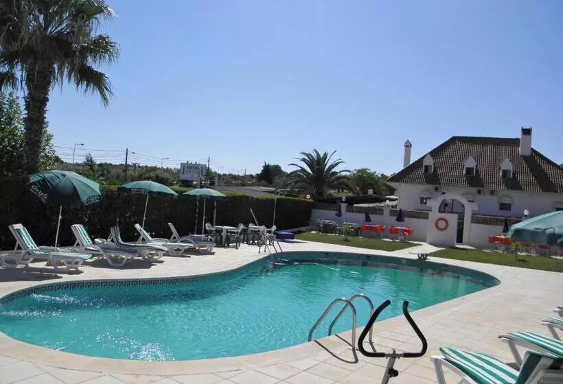 Hotelli Jardim