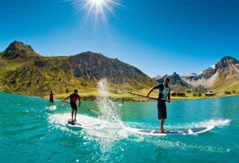 هتل Les Negociants