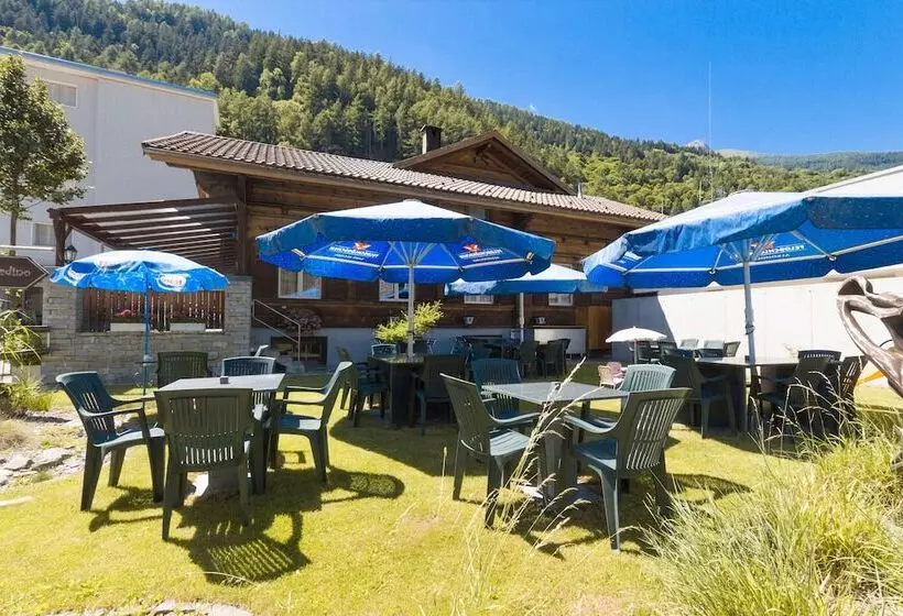 هتل Ristorante Pensione Chalet Stazione