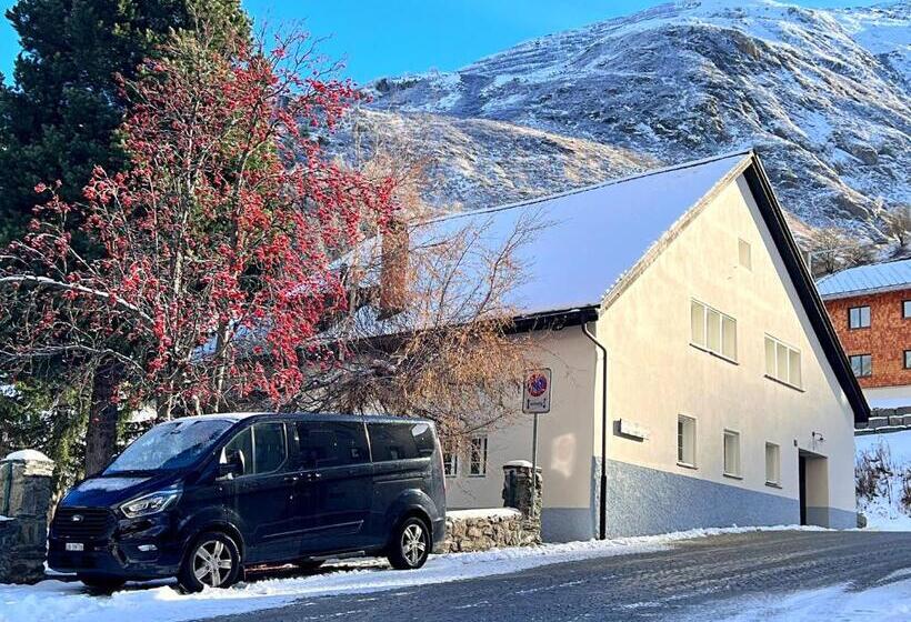 Jugendherberge Hospental