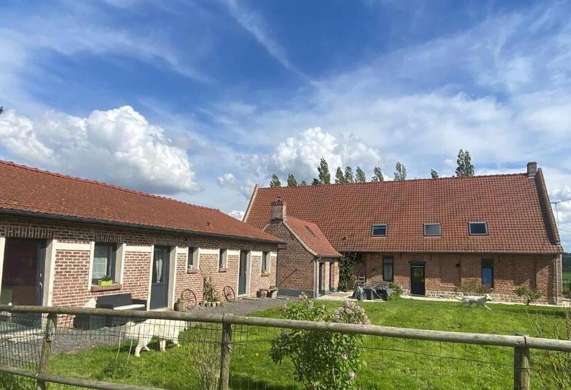 مبيت وإفطار La Ferme Au Bois Dormant