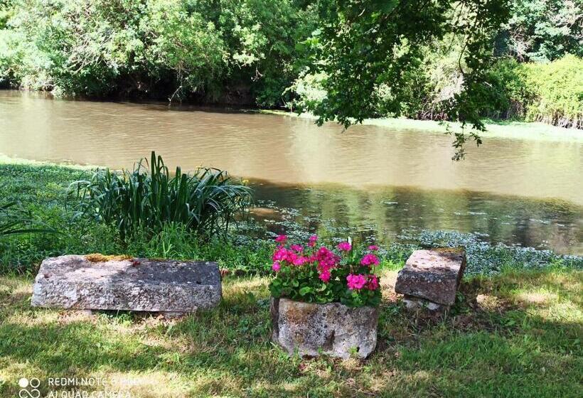 مبيت وإفطار Les Caboderies Chambre Familiale Privée Indépendante 2 Lits