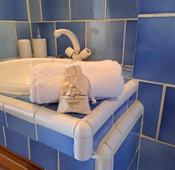 צימר Les Roses Trémières