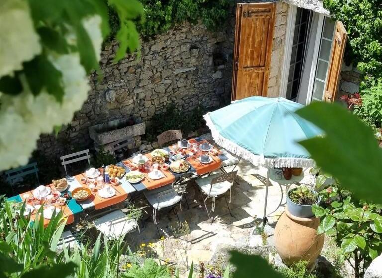 צימר Les Roses Trémières