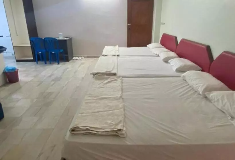 Hotelli Oyo 90885 Bera Pentagon Inn