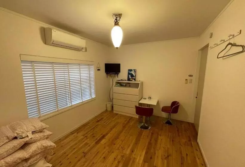 پانسیون Vamos The Beach Front   Vacation Stay 20655v