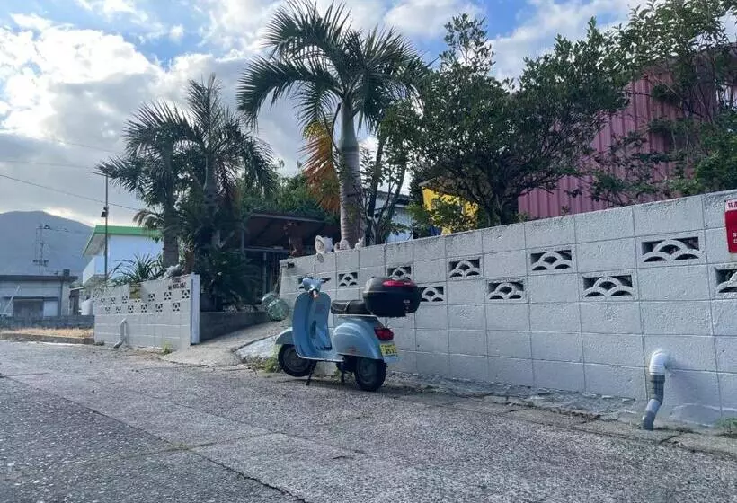 پانسیون Vamos The Beach Front   Vacation Stay 20655v