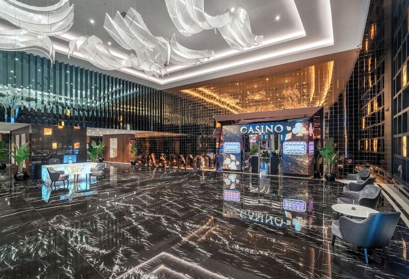 Grand Sapphire Resort & Casino