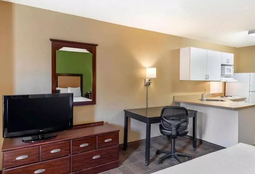 Hotelli Relax Suites Extended Stay   La Mirada