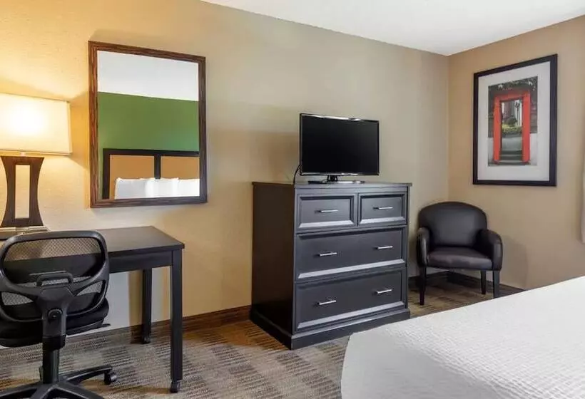 Hotelli Relax Suites Extended Stay   La Mirada