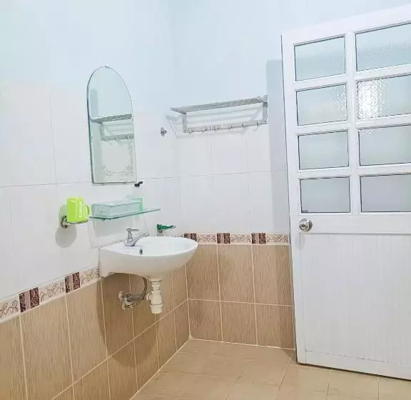 مُتل Nhà Nghỉ Thảo Ngân