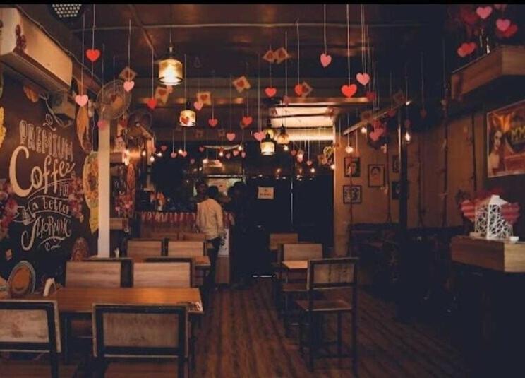 Oyo 81285 Hotel Chanda