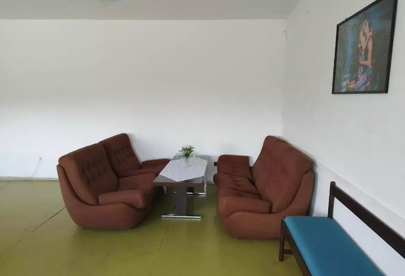 Majatalo Ubytovňa Karpatia