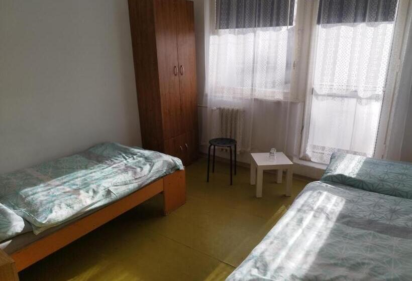 펜션 Ubytovňa Karpatia