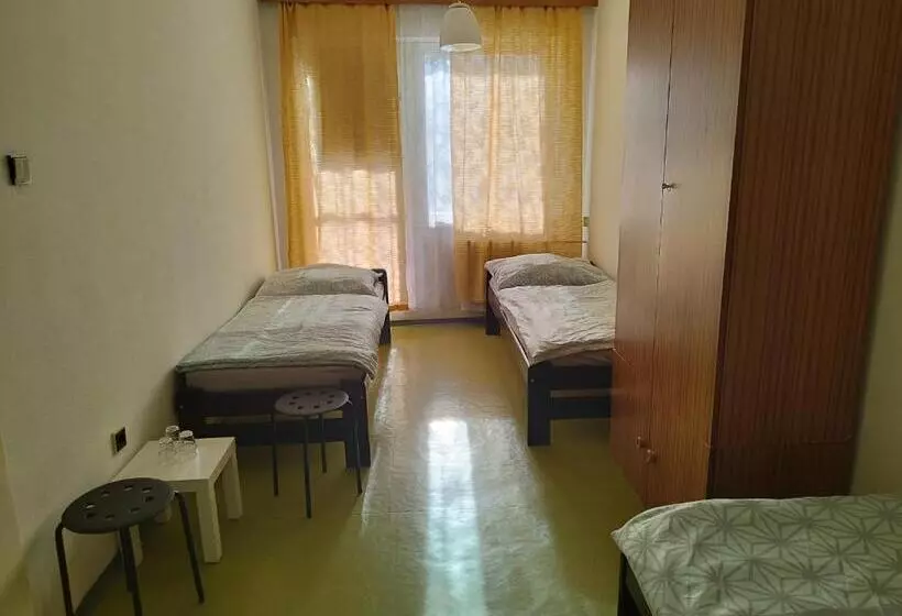 Majatalo Ubytovňa Karpatia