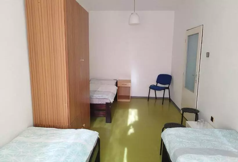 Majatalo Ubytovňa Karpatia