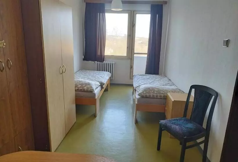 Majatalo Ubytovňa Karpatia