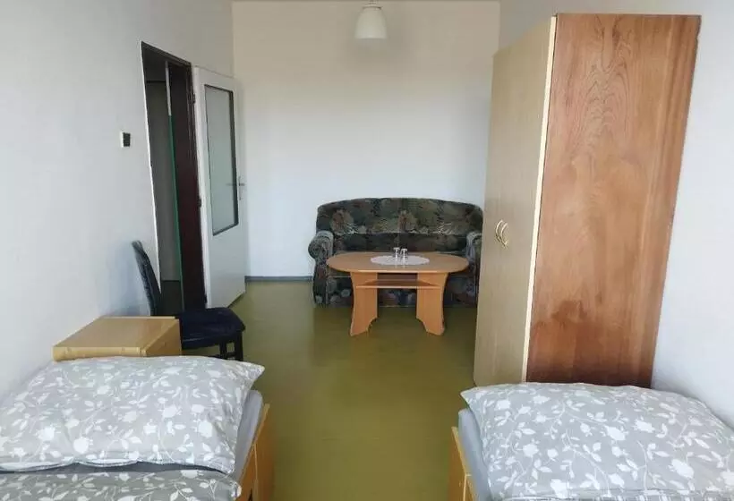 Majatalo Ubytovňa Karpatia