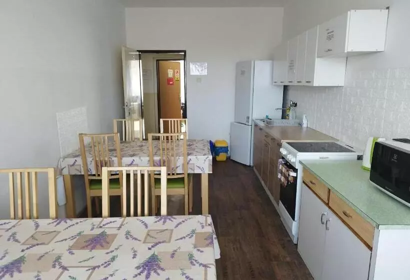 Majatalo Ubytovňa Karpatia