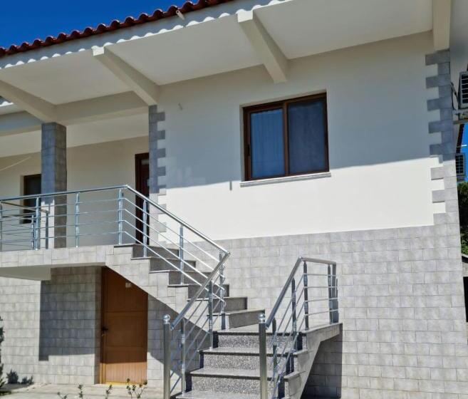 پانسیون Zani Guesthouse