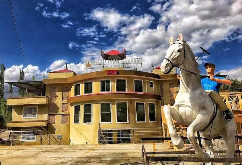 Polo Land Hotel Skardu