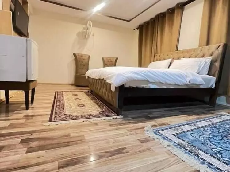 Polo Land Hotel Skardu