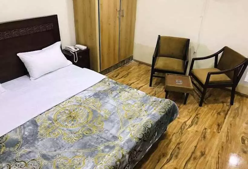 Polo Land Hotel Skardu