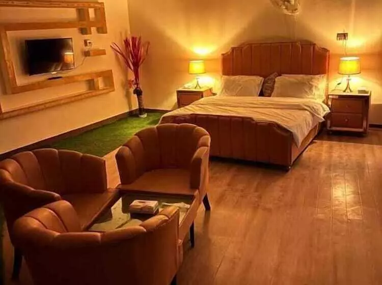 Polo Land Hotel Skardu