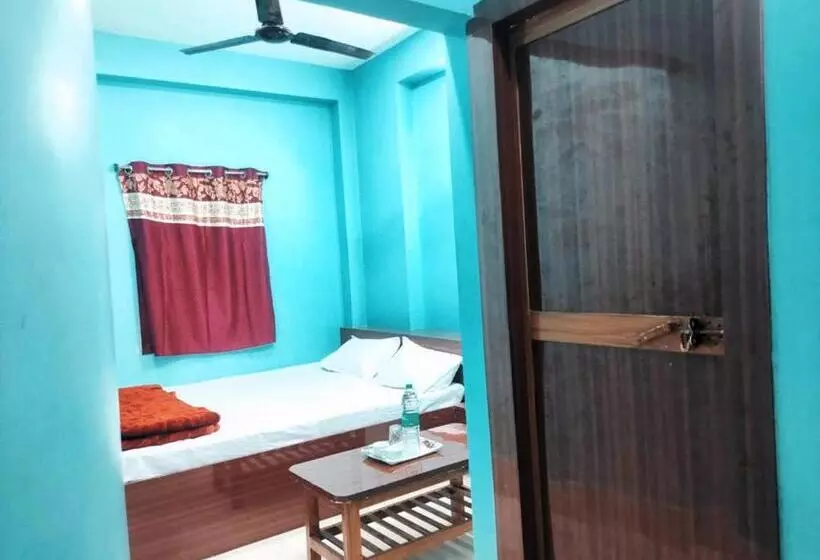 Hotelli Ambika Near Famous Naulakha Temple