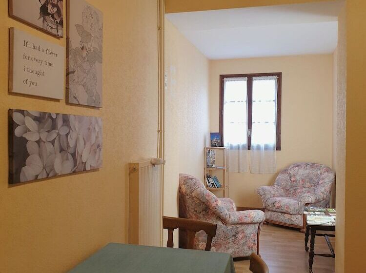 בית מלון כפרי Aux Gorges Du Dourdou