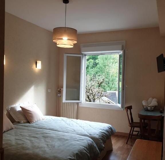 בית מלון כפרי Aux Gorges Du Dourdou