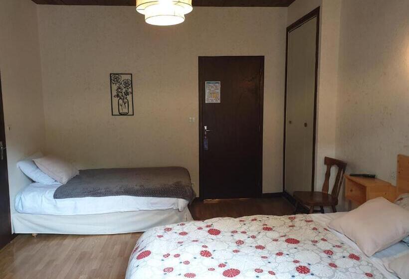 בית מלון כפרי Aux Gorges Du Dourdou