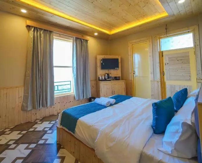 Hotelli Goroomgo Ghar Bar Boutique Stay Himachal Pradesh   Luxury Room & Mountain View