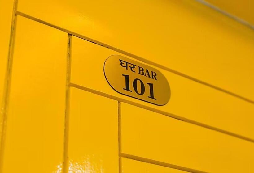 בית מלון כפרי Goroomgo Ghar Bar Boutique Stay Himachal Pradesh   Luxury Room & Mountain View