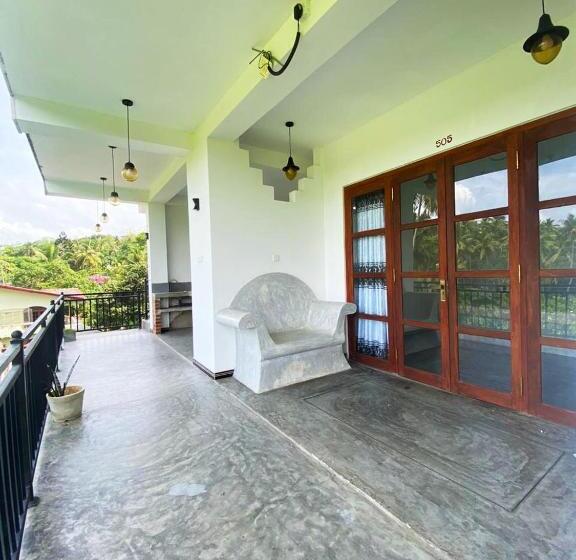 호텔 Leyons Beach Paradaise