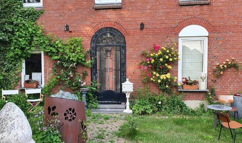 Art, Bed & Breakfast