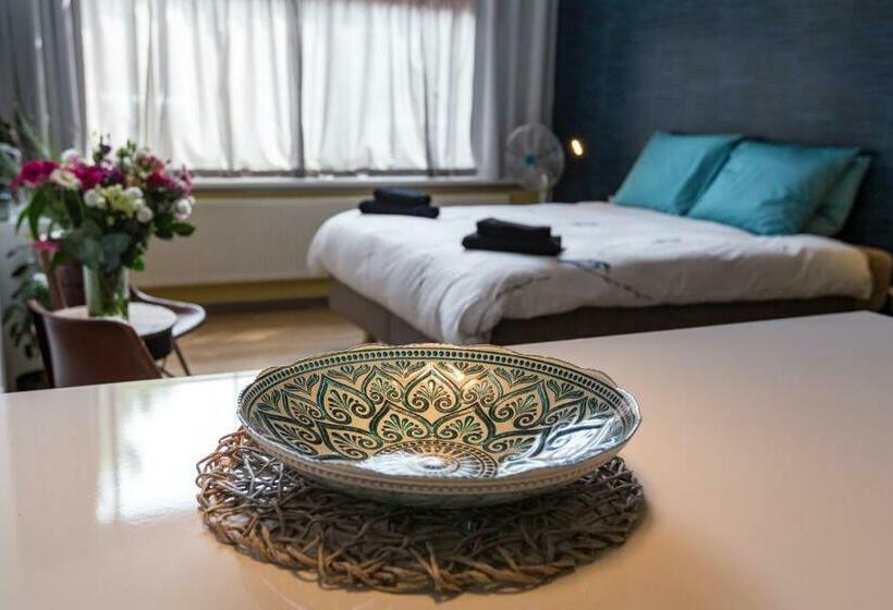 ベッドアンドブレックファースト Amsterdam House Of Arts & Crafts