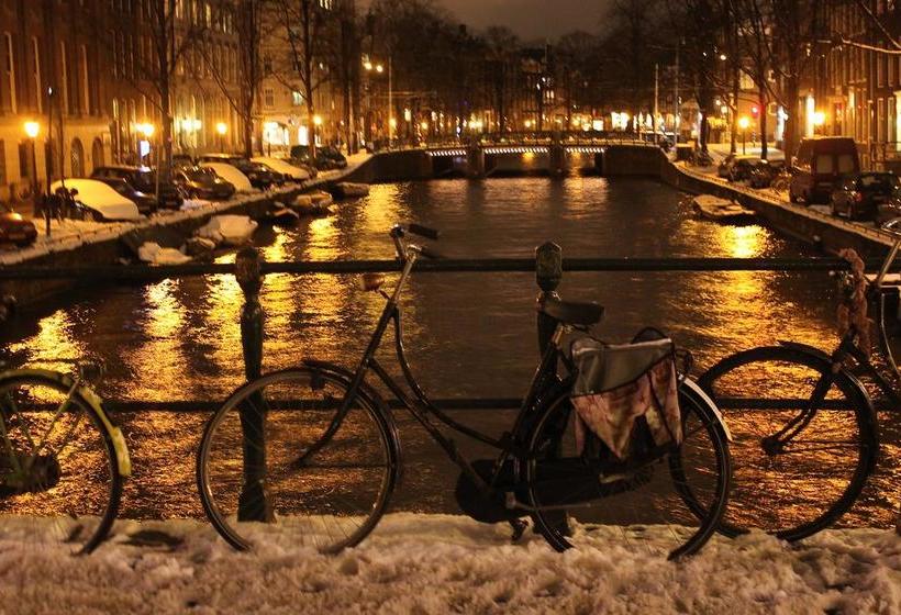 צימר Canal Guesthouse Since 1657