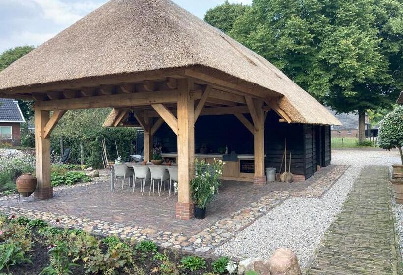 Bed and Breakfast De Vijf Suites