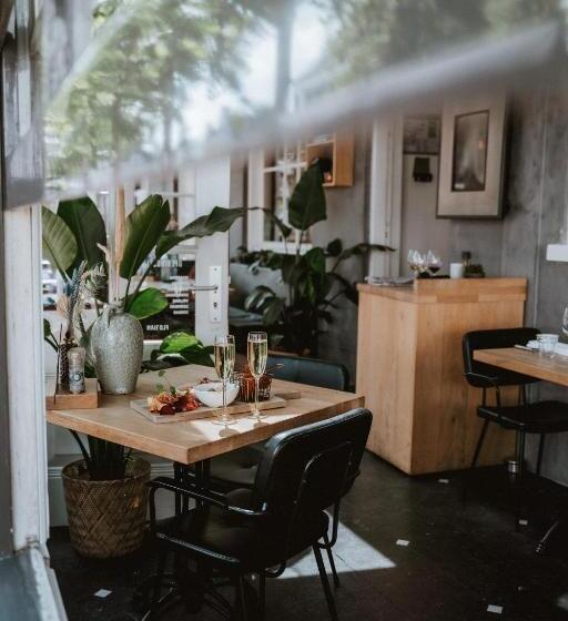 Отель Brasserie Florian