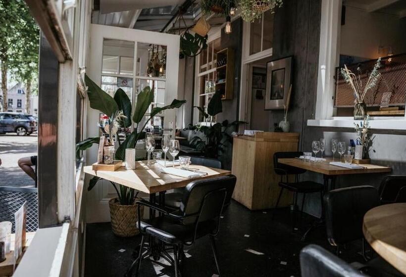 Отель Brasserie Florian