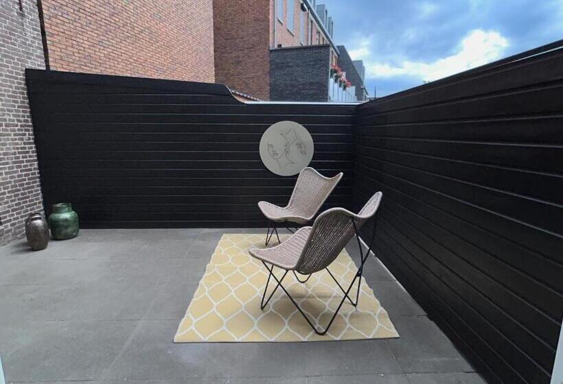 בית מלון כפרי Stadsherberg Sneek