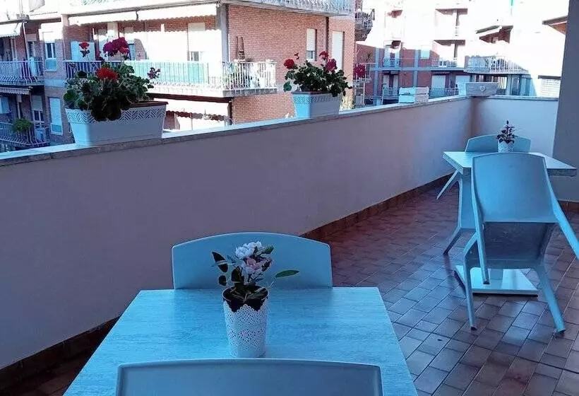 تختخواب و صبحانه Il Giardino Del Sole