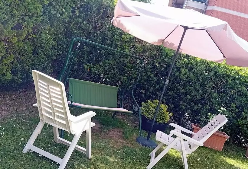 تختخواب و صبحانه Il Giardino Del Sole