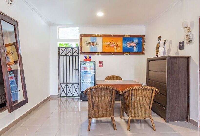 Отель Capital O 93944 Geweka Homestay