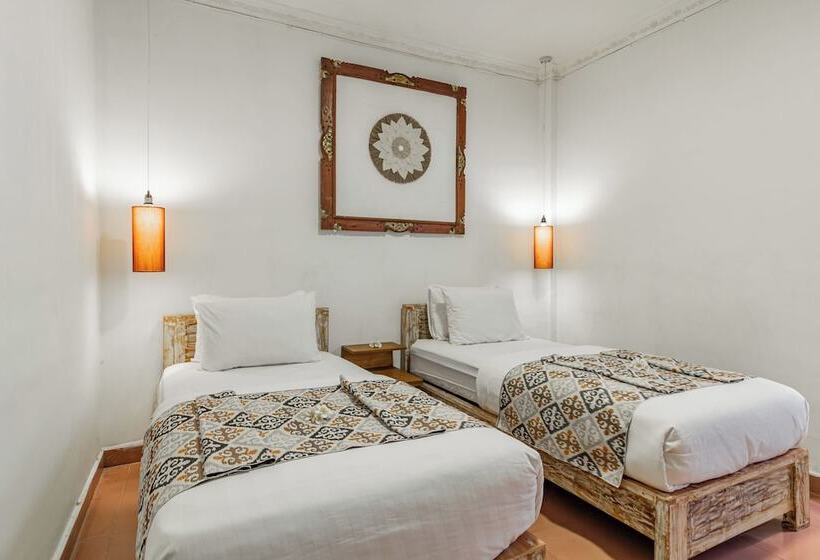 Отель Capital O 93944 Geweka Homestay