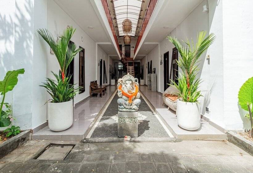 Отель Capital O 93944 Geweka Homestay