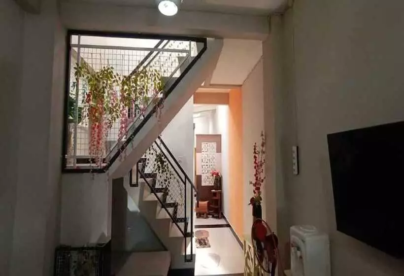 ホテル Oyo 93963 Homestay Kita Purworejo