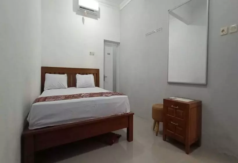 ホテル Oyo 93963 Homestay Kita Purworejo