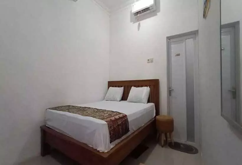 ホテル Oyo 93963 Homestay Kita Purworejo